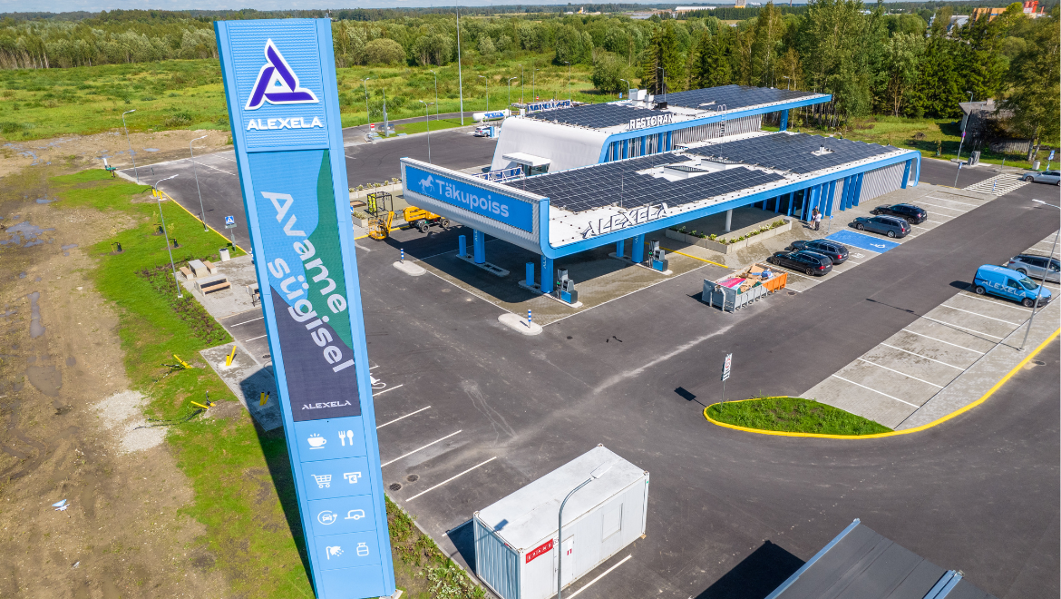 Eesti teedele jõuavad turu esimesed 400-kilovatised elektriautode ...