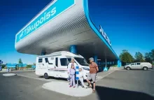 täkupoiss_pere